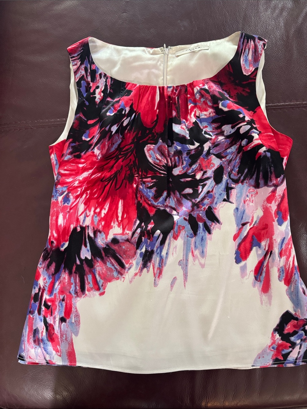 T Tahari White Sleeveless Floral Camisole with Pink & Black Accents